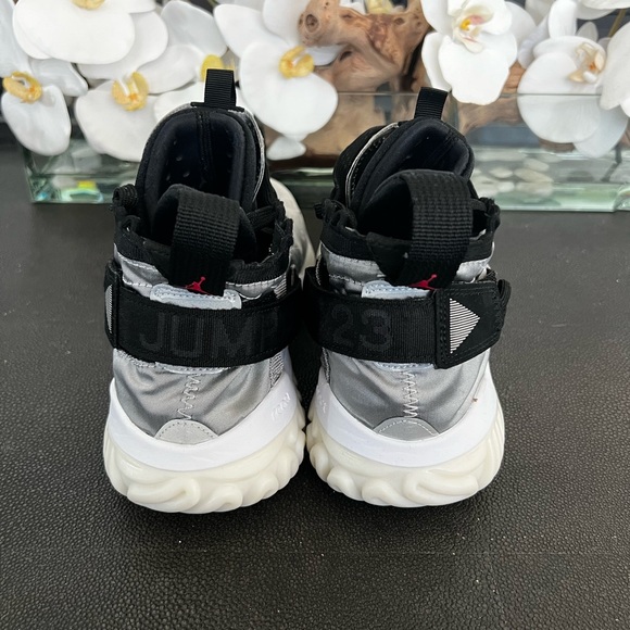 Jordan Proto-React BV1654 002 - Picture 2 of 7